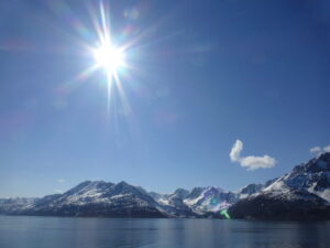 Solen over Norges Kyst